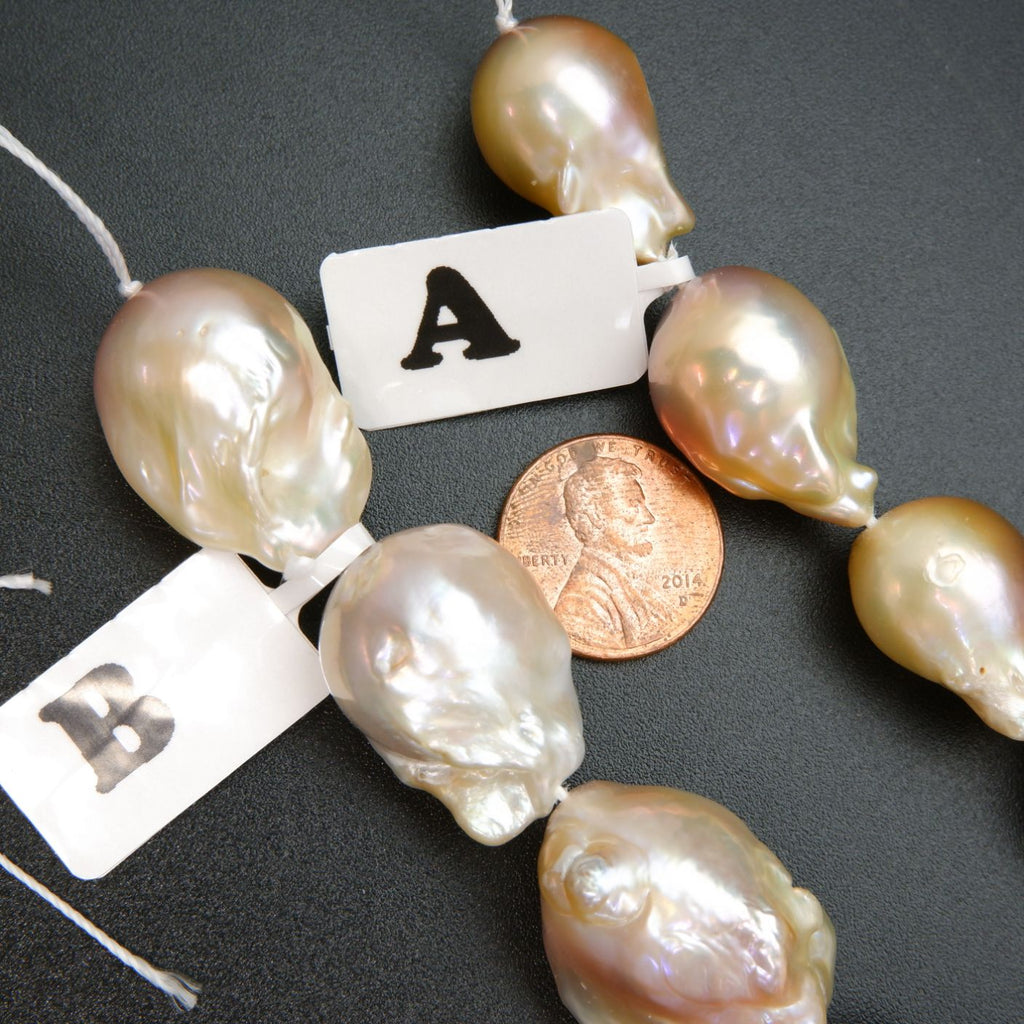 Pearl · Baroque · Champagne · 16mm, 20mm, Pearl, Tejas Beads